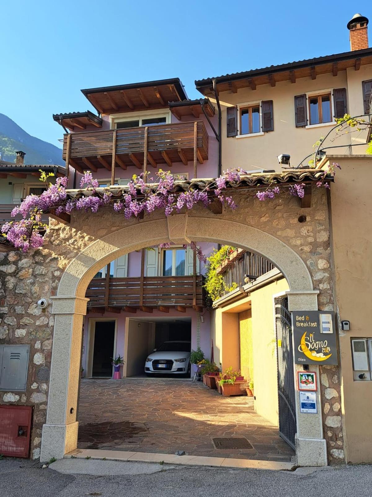 Il Sogno Bed & Breakfast Avio Exterior photo
